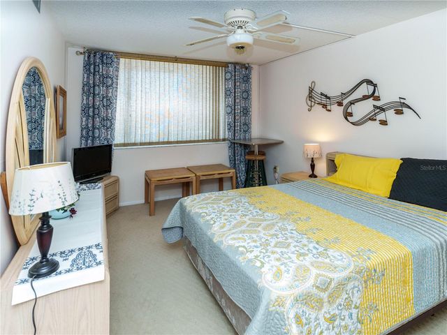 4823 EBBTIDE LANE 302, Port Richey, FL 34668