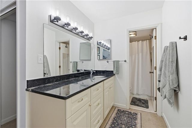 57 Ivy Trail NE 57, Atlanta, GA 30342
