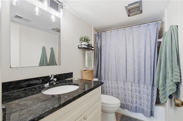 57 Ivy Trail NE 57, Atlanta, GA 30342