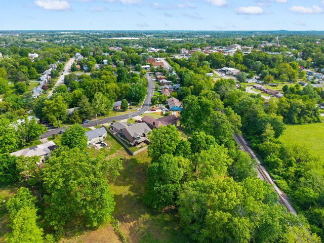 119 Holly Hill Drive, Berea, KY 40403