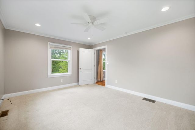 119 Holly Hill Drive, Berea, KY 40403