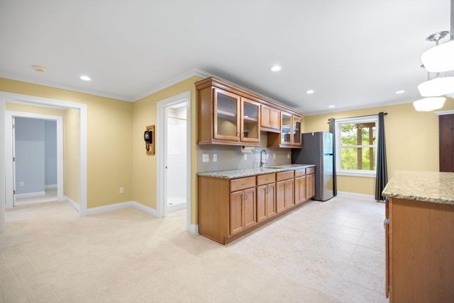 119 Holly Hill Drive, Berea, KY 40403