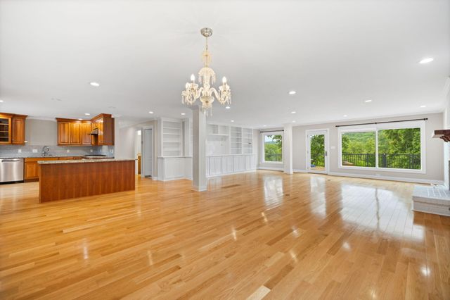 119 Holly Hill Drive, Berea, KY 40403