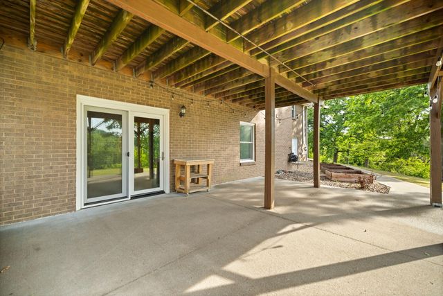 119 Holly Hill Drive, Berea, KY 40403