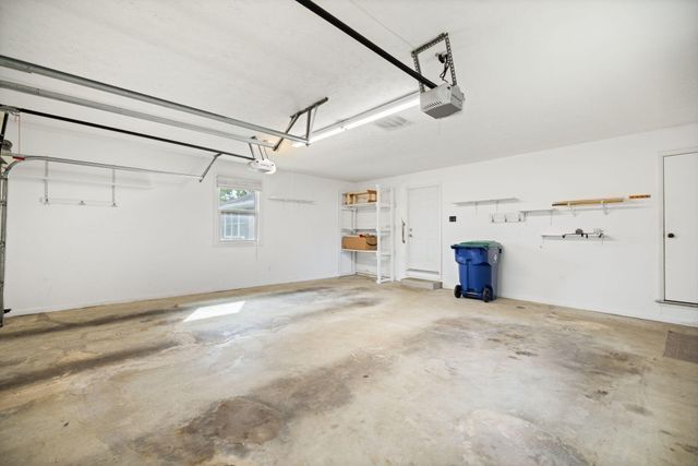 119 Holly Hill Drive, Berea, KY 40403