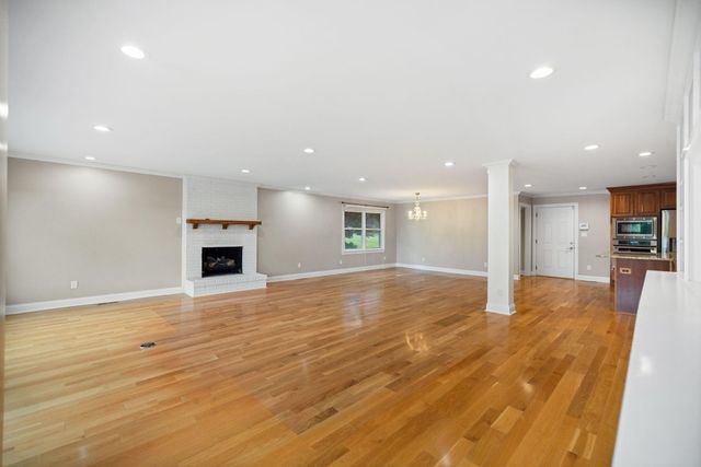 119 Holly Hill Drive, Berea, KY 40403