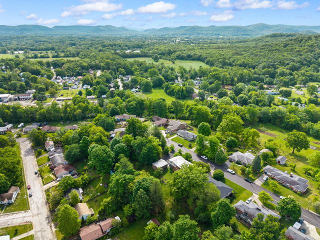 119 Holly Hill Drive, Berea, KY 40403