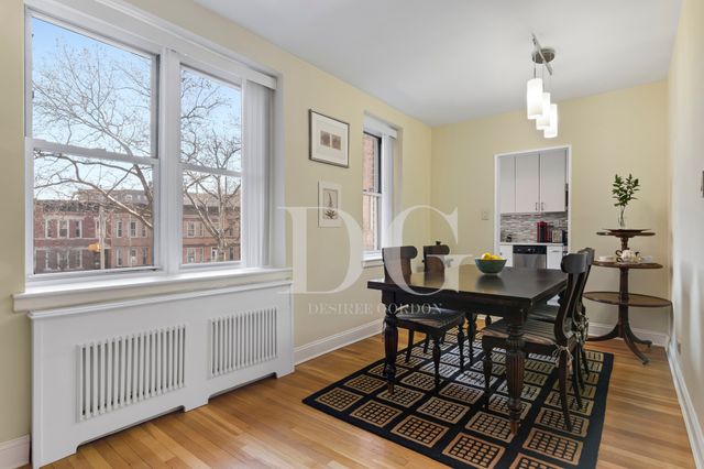 36 Dahill Rd Apt 2I, New York City, NY 11218