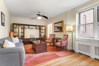 36 Dahill Rd Apt 2I, New York City, NY 11218