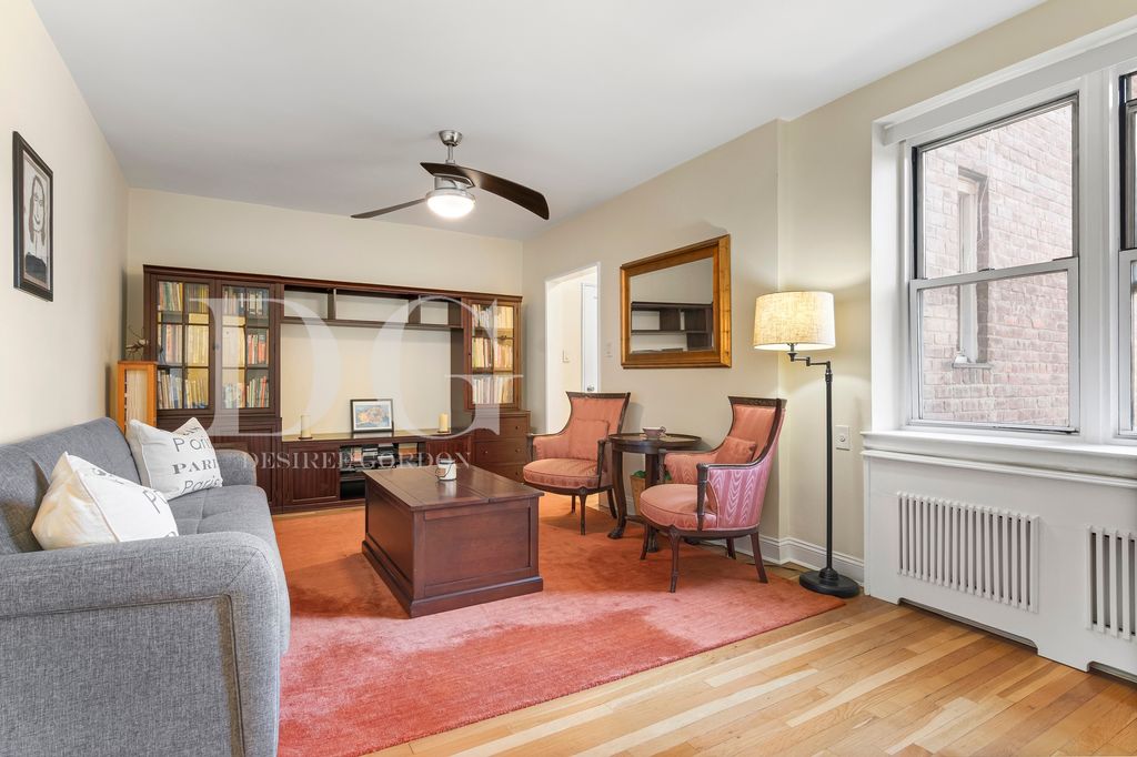 36 Dahill Rd Apt 2I, New York City, NY 11218