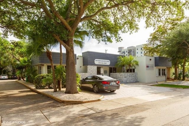 212 SE 8th St, Fort Lauderdale, FL 33316
