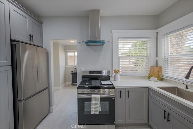 1758 W 41st, Los Angeles, CA 90062