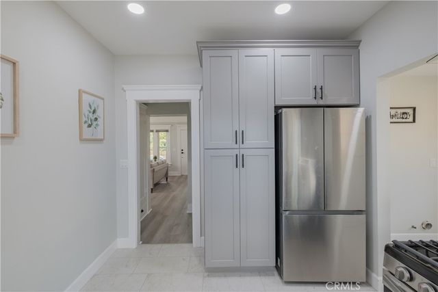 1758 W 41st, Los Angeles, CA 90062
