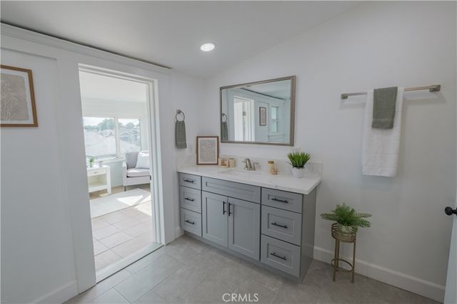 1758 W 41st, Los Angeles, CA 90062