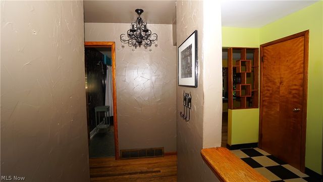 264 Kent Drive, Tallmadge, OH 44278