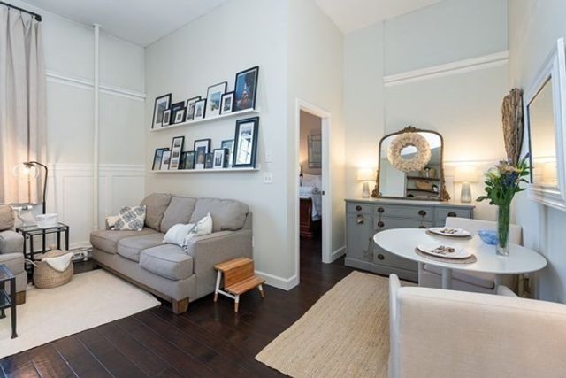 16 Balmoral St 410, Andover, MA 01810