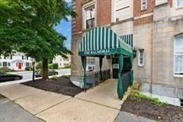 16 Balmoral St 410, Andover, MA 01810