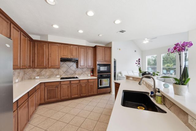 3221 Gable Park Lane, Pearland, TX 77581