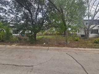 514 San Saba ST, Lockhart, TX 78644
