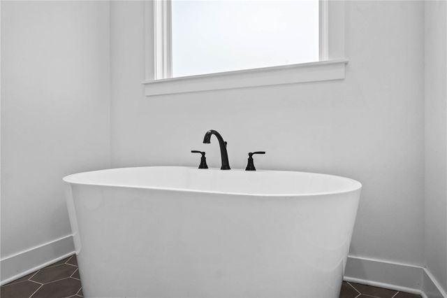 2801 S 20th Place, Rogers, AR 72758