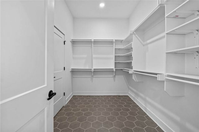 2801 S 20th Place, Rogers, AR 72758