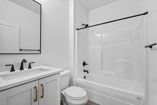 2801 S 20th Place, Rogers, AR 72758