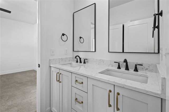 2801 S 20th Place, Rogers, AR 72758