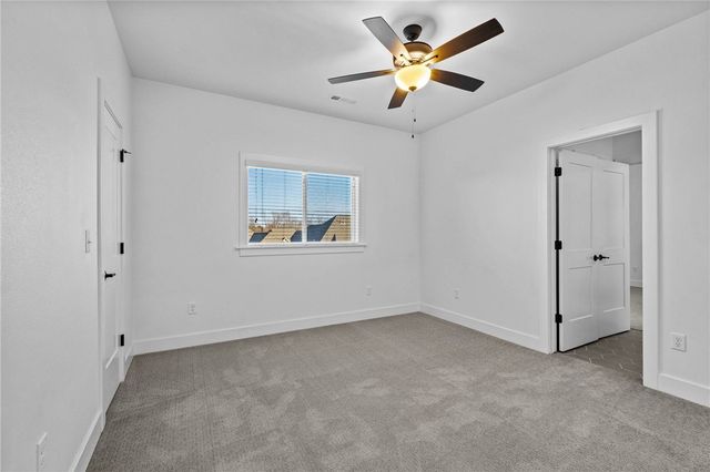 2801 S 20th Place, Rogers, AR 72758