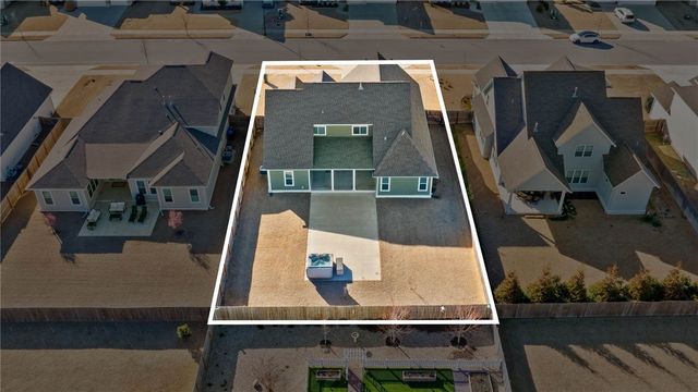 2801 S 20th Place, Rogers, AR 72758