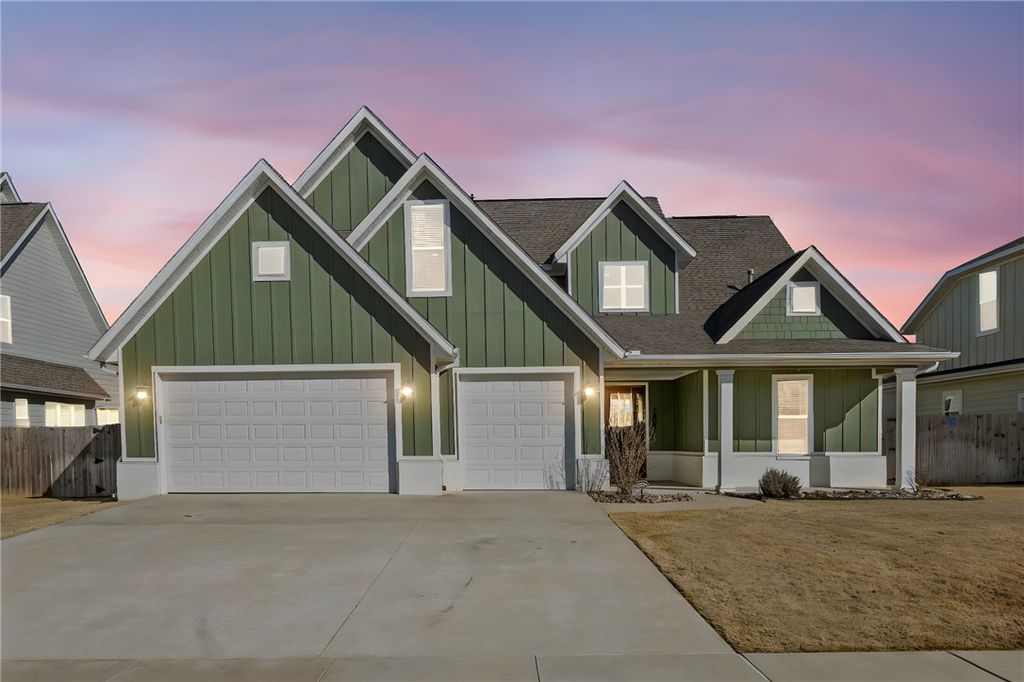2801 S 20th Place, Rogers, AR 72758