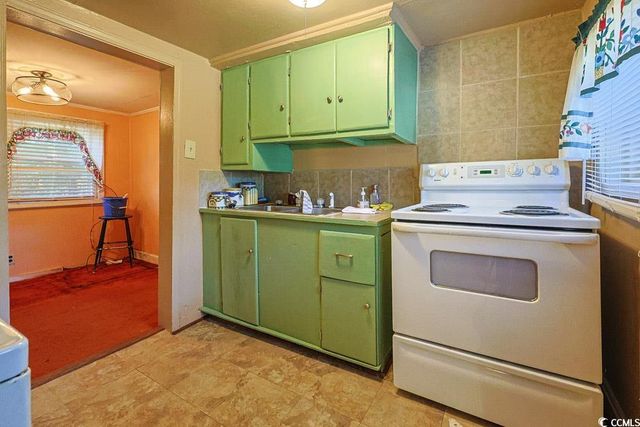 8444 Franklin Dr., Conway, SC 29526