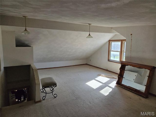 106 Guinzy Hill, Collinsville, IL 62234