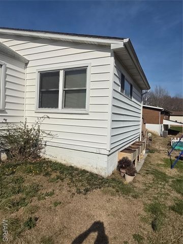 106 Guinzy Hill, Collinsville, IL 62234