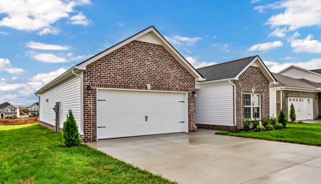 346 Kingland Ln, Clarksville, TN 37043