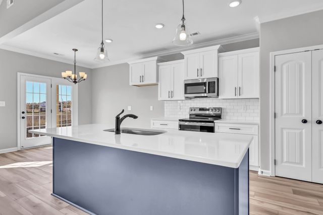 346 Kingland Ln, Clarksville, TN 37043