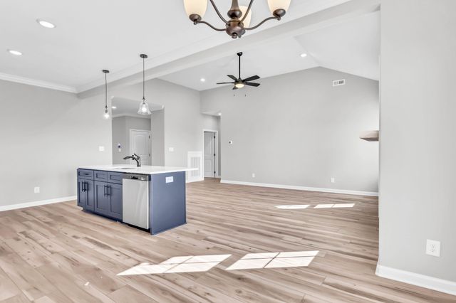 346 Kingland Ln, Clarksville, TN 37043