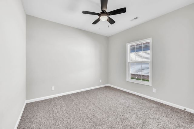 346 Kingland Ln, Clarksville, TN 37043