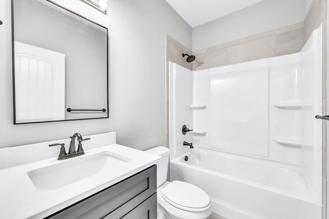 346 Kingland Ln, Clarksville, TN 37043