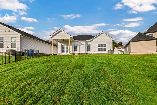 346 Kingland Ln, Clarksville, TN 37043