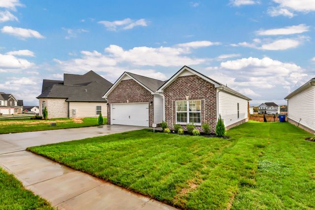 346 Kingland Ln, Clarksville, TN 37043