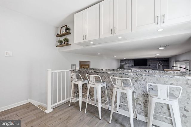 160 TOLL DR, Southampton, PA 18966