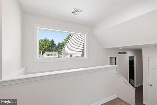 160 TOLL DR, Southampton, PA 18966