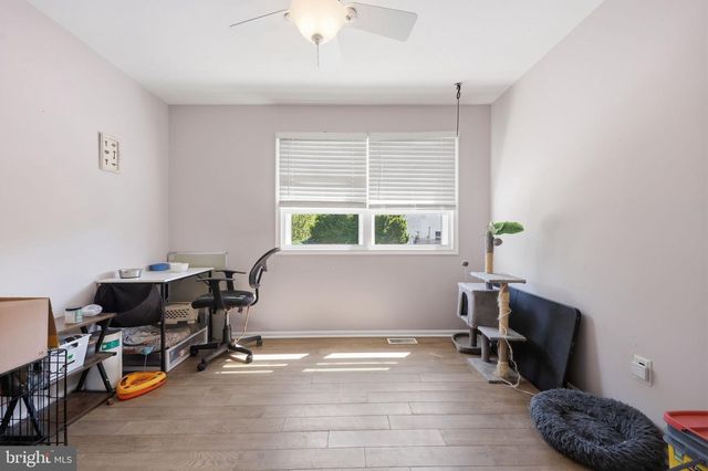 160 TOLL DR, Southampton, PA 18966
