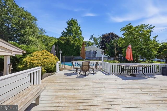 160 TOLL DR, Southampton, PA 18966