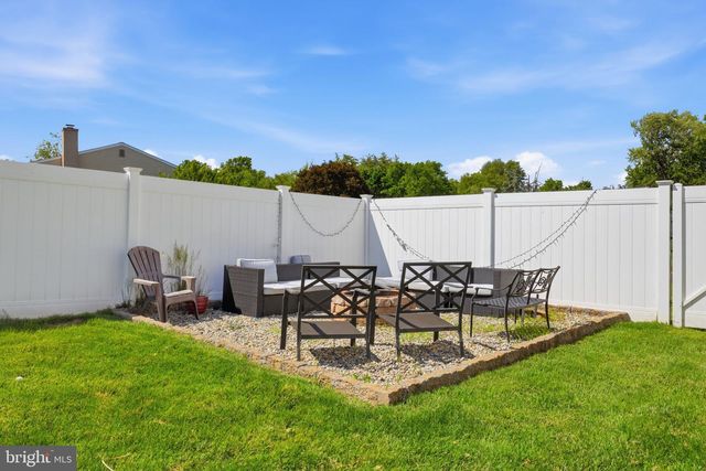 160 TOLL DR, Southampton, PA 18966