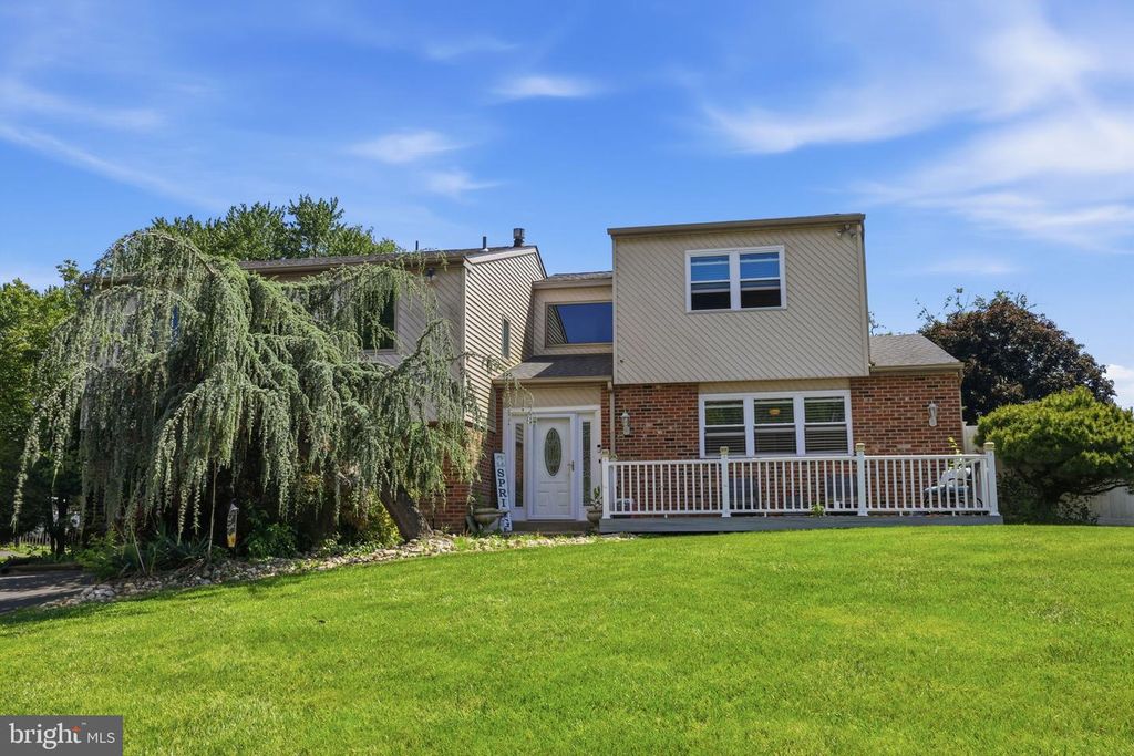 160 TOLL DR, Southampton, PA 18966