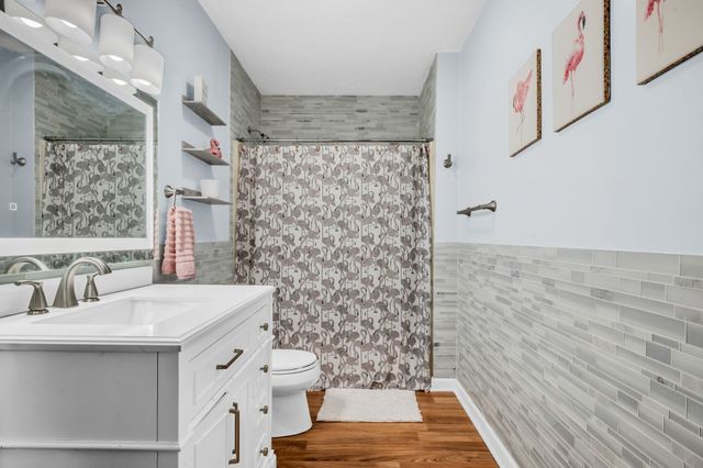 1006 Twin Oaks Dr, White Bluff, TN 37187