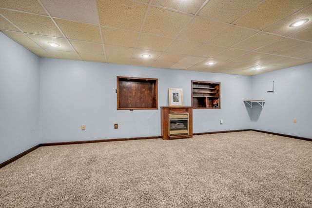 1006 Twin Oaks Dr, White Bluff, TN 37187