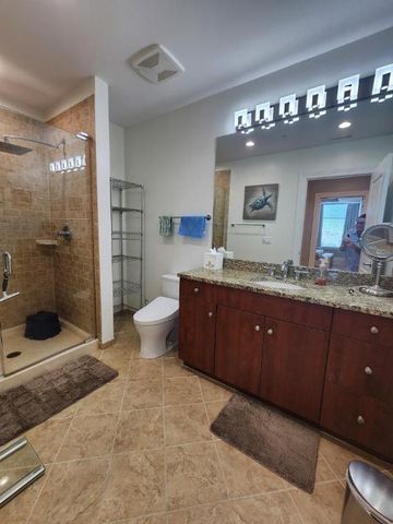 400 W North Street 1508, Raleigh, NC 27603