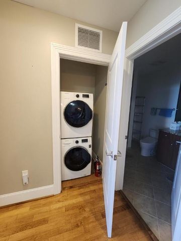 400 W North Street 1508, Raleigh, NC 27603